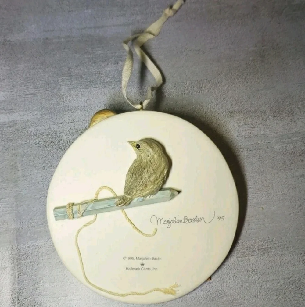 Vtg Marjolein Bastin Hallmark Ornament Mama Bird Babies Nest 3D Art 1995 Spring